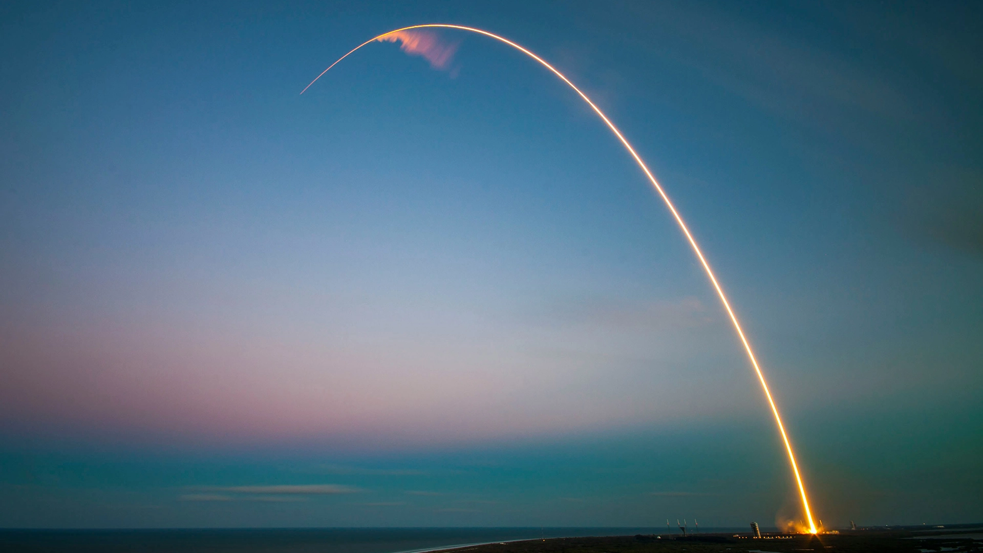 Raketopl&aacute;n SpaceX Starship exploduje a potřet&iacute; v řadě selh&aacute;v&aacute; při testovac&iacute;m letu