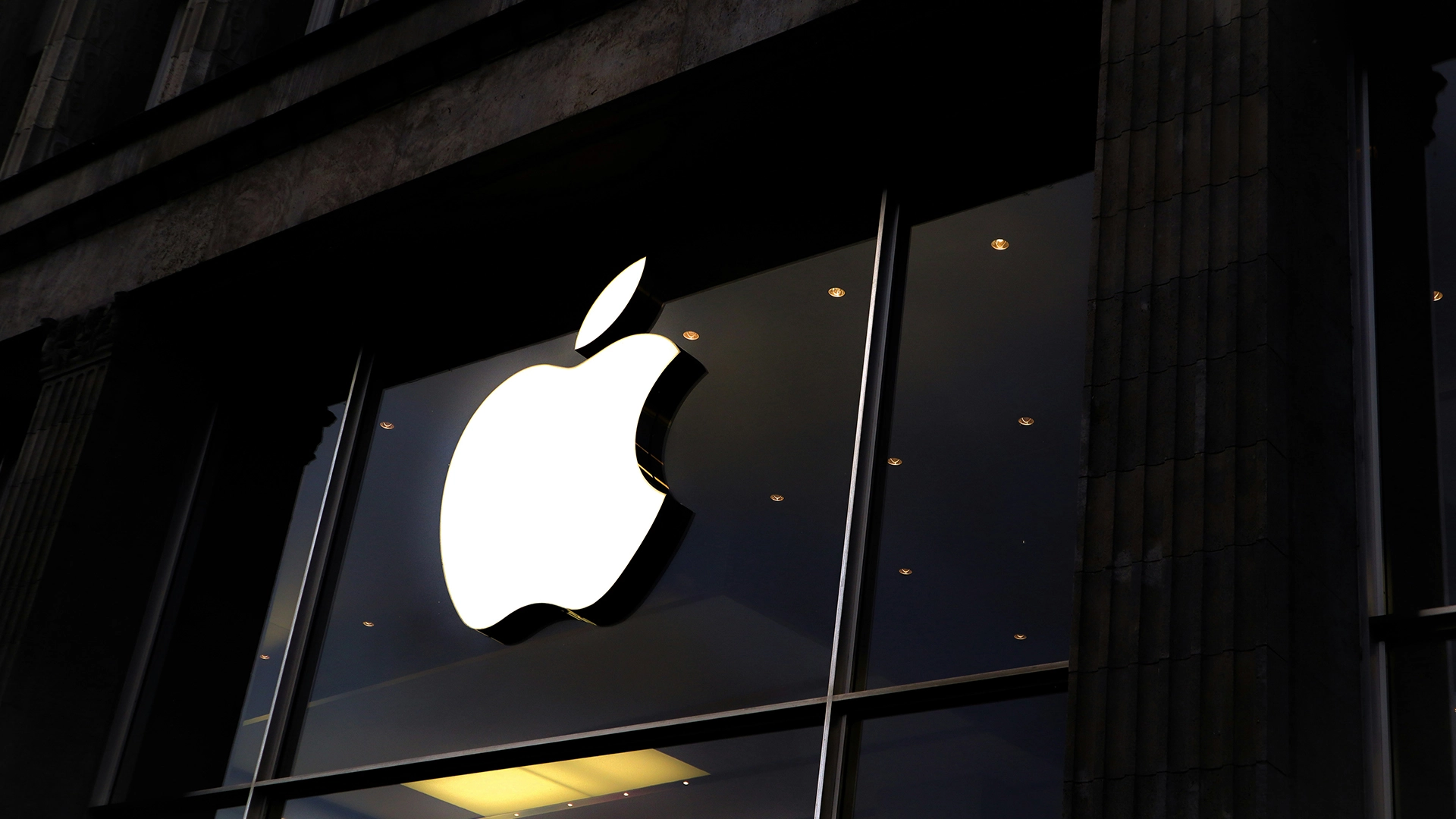 Apple plánuje zvýšit výdaje na vývoj umělé inteligence